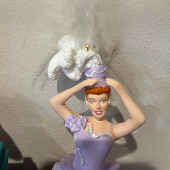 Two I love Lucy Christmas ornaments - Picture 3 of 9